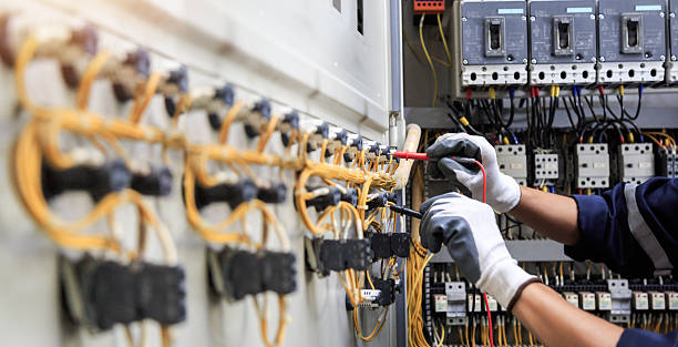 Professional Electrician technician working in Sonoma State University, CA